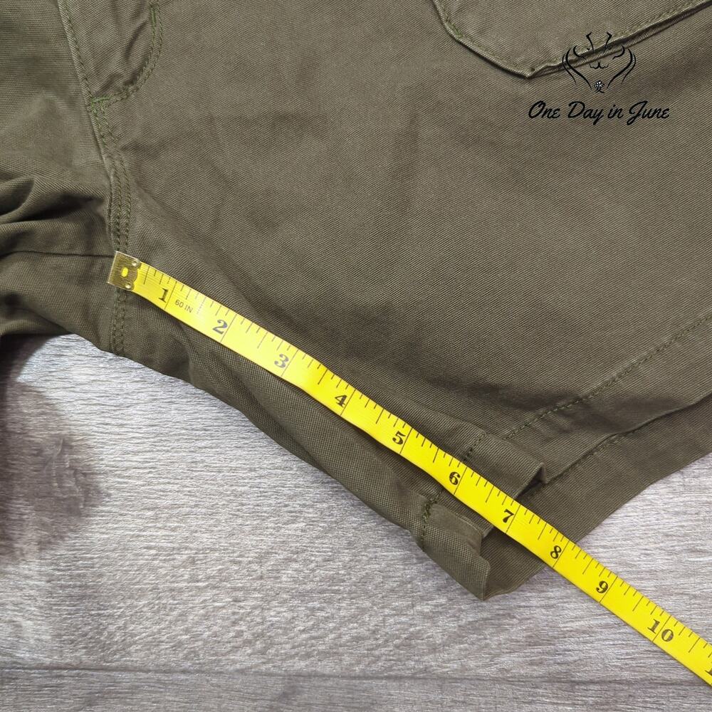 St. John's Bay Chino Shorts Size 40 - Picture 5 of 7